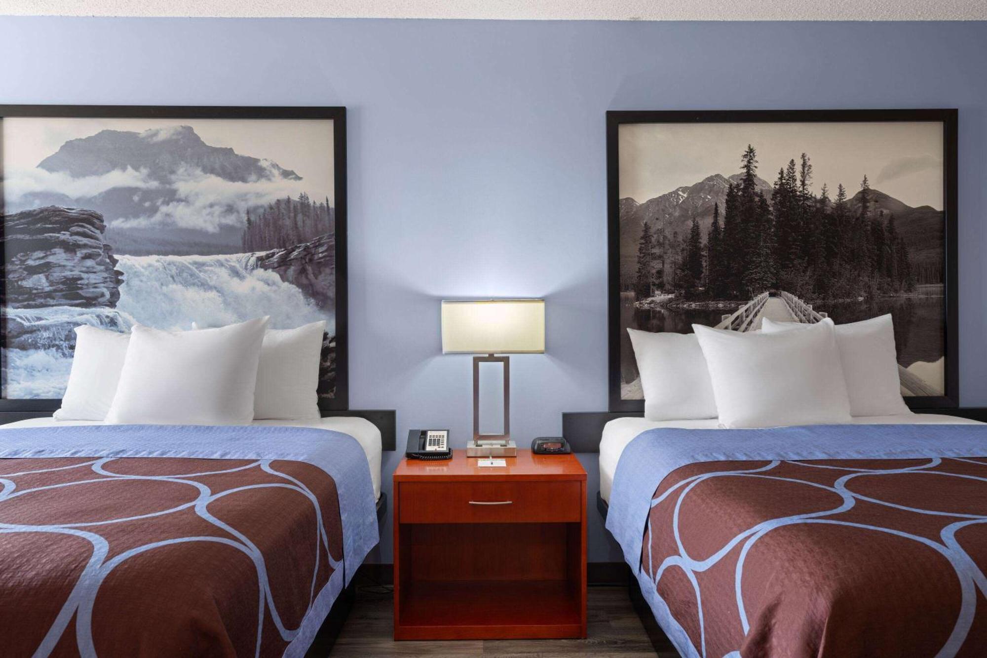 Super 8 By Wyndham Sherwood Park/Edmonton Area Εξωτερικό φωτογραφία