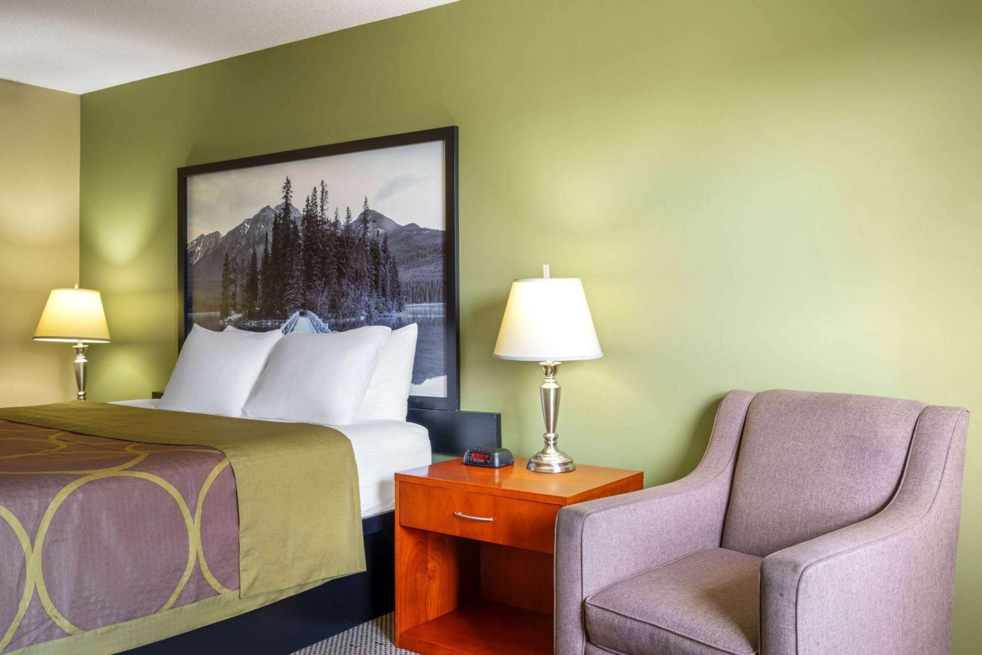 Super 8 By Wyndham Sherwood Park/Edmonton Area Εξωτερικό φωτογραφία