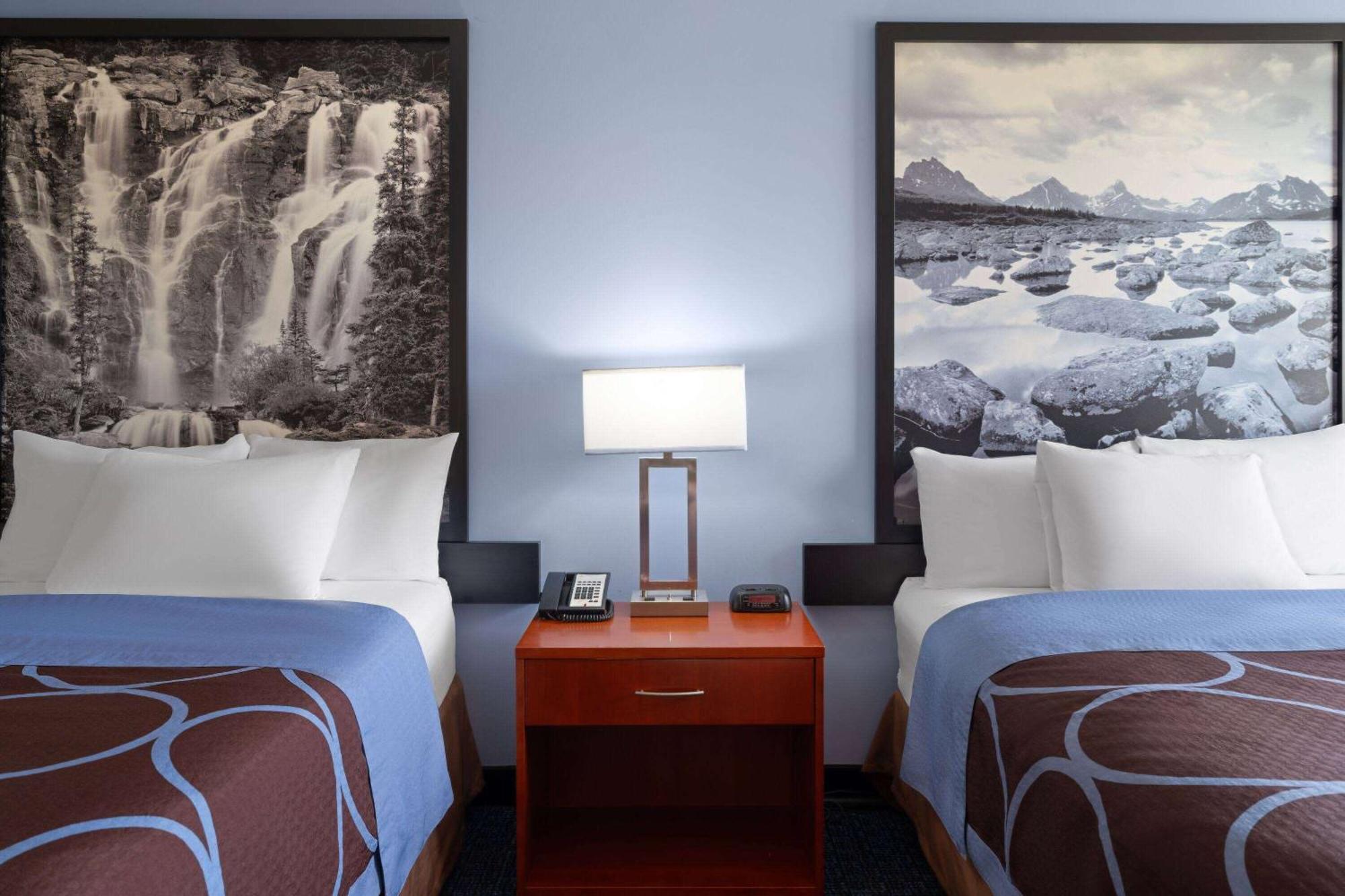 Super 8 By Wyndham Sherwood Park/Edmonton Area Εξωτερικό φωτογραφία